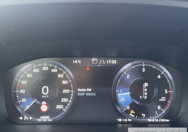 Volvo V60 Cross Country cena 144900 przebieg: 128990, rok produkcji 2019 z Warszawa małe 596